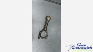 Gebruikte Drijfstang Volkswagen Tiguan Prijs € 75,00 Margeregeling aangeboden door Klein Gunnewiek Autodemontage & Motorentechniek