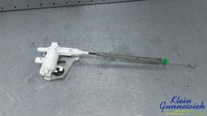 Gebruikte Sluithulpmotor achterklep Mercedes B-Klasse Prijs € 75,00 Margeregeling aangeboden door Klein Gunnewiek Autodemontage & Motorentechniek