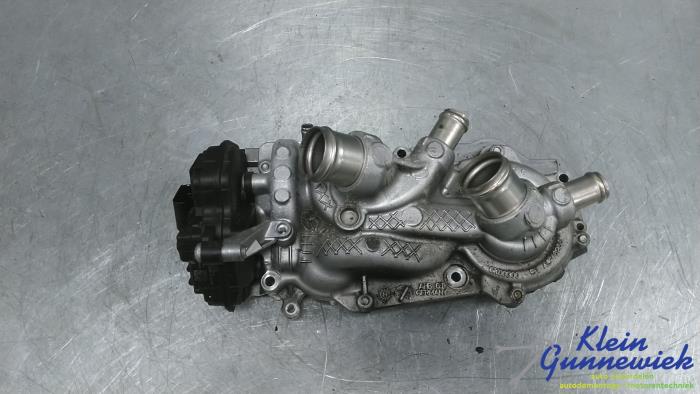 Gebruikte Waterpomp Volkswagen Passat Prijs € 70,00 Margeregeling aangeboden door Klein Gunnewiek Autodemontage & Motorentechniek
