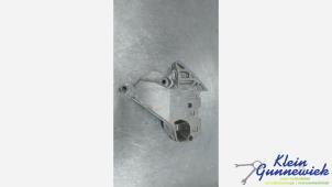 Gebruikte Motorsteun Volkswagen Golf Prijs € 30,00 Margeregeling aangeboden door Klein Gunnewiek Autodemontage & Motorentechniek