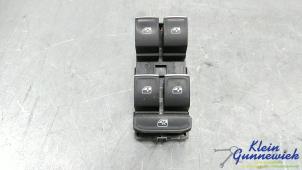Gebruikte Combischakelaar ramen Volkswagen Tiguan Prijs € 25,00 Margeregeling aangeboden door Klein Gunnewiek Autodemontage & Motorentechniek