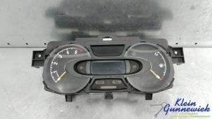 Gebruikte Cockpit Opel Vivaro Prijs € 135,00 Margeregeling aangeboden door Klein Gunnewiek Autodemontage & Motorentechniek