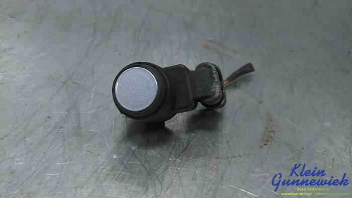 Gebruikte PDC Sensor BMW 3-Serie Prijs € 18,00 Margeregeling aangeboden door Klein Gunnewiek Autodemontage & Motorentechniek