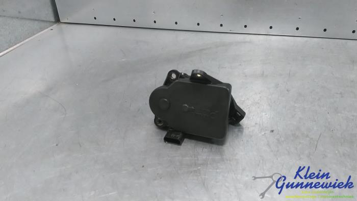 Gebruikte Wervelklep motor Mercedes S-Klasse Prijs € 63,00 Margeregeling aangeboden door Klein Gunnewiek Autodemontage & Motorentechniek