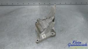 Gebruikte Motorsteun Mercedes S-Klasse Prijs € 60,00 Margeregeling aangeboden door Klein Gunnewiek Autodemontage & Motorentechniek