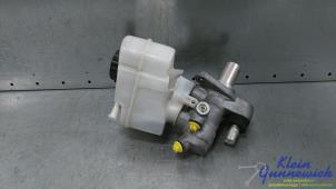 Gebruikte Hoofdremcilinder Mercedes S-Klasse Prijs € 75,00 Margeregeling aangeboden door Klein Gunnewiek Autodemontage & Motorentechniek