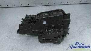 Gebruikte Slotmechaniek Portier 2Deurs links BMW 4-Serie Prijs € 75,00 Margeregeling aangeboden door Klein Gunnewiek Autodemontage & Motorentechniek