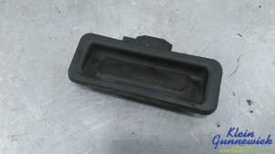 Gebruikte Achterklep Handgreep BMW 4-Serie Prijs € 20,00 Margeregeling aangeboden door Klein Gunnewiek Autodemontage & Motorentechniek