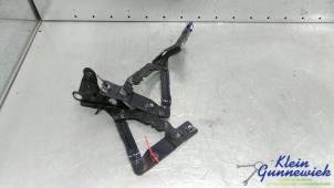 Gebruikte Motorkap Scharnier Seat Altea Prijs € 25,00 Margeregeling aangeboden door Klein Gunnewiek Autodemontage & Motorentechniek