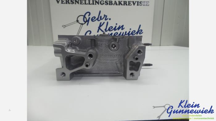 Cilinderkop van een Ford Transit Connect 2013