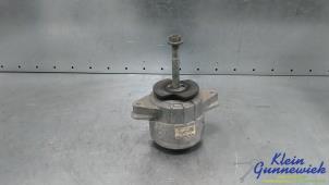 Gebruikte Motorrubber Porsche Panamera Prijs € 65,00 Margeregeling aangeboden door Klein Gunnewiek Autodemontage & Motorentechniek