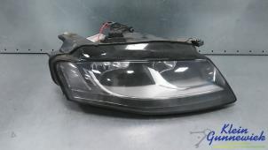 Gebruikte Koplamp rechts Audi A4 Prijs € 115,00 Margeregeling aangeboden door Klein Gunnewiek Autodemontage & Motorentechniek