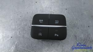 Gebruikte Schakelaar Ford Focus Prijs € 45,00 Margeregeling aangeboden door Klein Gunnewiek Autodemontage & Motorentechniek