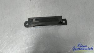 Gebruikte Antenne Mercedes B-Klasse Prijs € 25,00 Margeregeling aangeboden door Klein Gunnewiek Autodemontage & Motorentechniek