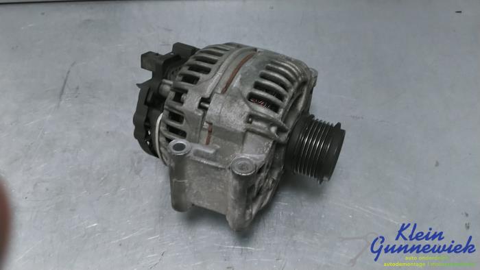 Dynamo van een Audi A4 2010