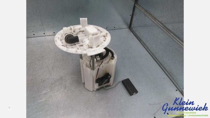 Gebruikte Tank element Pomp Mercedes B-Klasse Prijs € 85,00 Margeregeling aangeboden door Klein Gunnewiek Autodemontage & Motorentechniek
