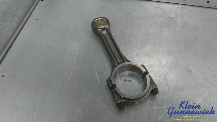Gebruikte Drijfstang Volkswagen E-Golf Prijs € 75,00 Margeregeling aangeboden door Klein Gunnewiek Autodemontage & Motorentechniek