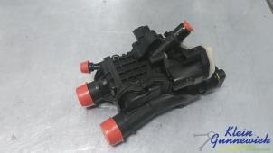 Nieuwe Thermostaathuis Opel Vivaro Prijs € 199,65 Inclusief btw aangeboden door Klein Gunnewiek Autodemontage & Motorentechniek