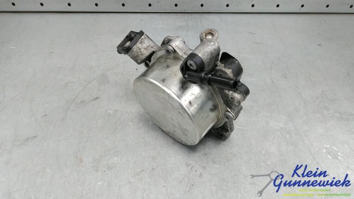 Gebruikte Vacuumpomp (Diesel) Peugeot Boxer Prijs € 33,00 Margeregeling aangeboden door Klein Gunnewiek Autodemontage & Motorentechniek
