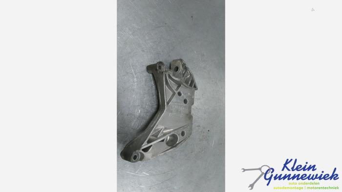 Gebruikte Motorsteun Volkswagen E-Golf Prijs € 25,00 Margeregeling aangeboden door Klein Gunnewiek Autodemontage & Motorentechniek