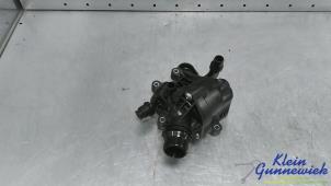 Nieuwe Thermostaathuis BMW 3-Serie Prijs € 54,45 Inclusief btw aangeboden door Klein Gunnewiek Autodemontage & Motorentechniek