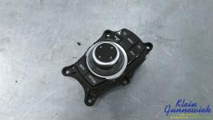 Gebruikte MMI schakelaar BMW 3-Serie Prijs € 75,00 Margeregeling aangeboden door Klein Gunnewiek Autodemontage & Motorentechniek