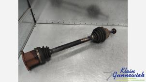 Gebruikte Aandrijfas links-voor Audi A6 Prijs € 30,00 Margeregeling aangeboden door Klein Gunnewiek Autodemontage & Motorentechniek