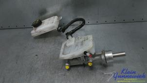 Gebruikte Hoofdremcilinder Renault Trafic Prijs € 95,00 Margeregeling aangeboden door Klein Gunnewiek Autodemontage & Motorentechniek