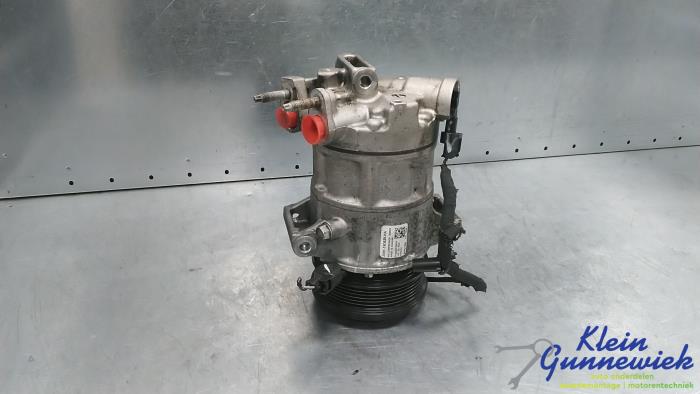 Gebruikte Pomp Airco Ford Focus Prijs € 92,00 Margeregeling aangeboden door Klein Gunnewiek Autodemontage & Motorentechniek