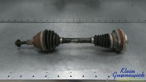 Gebruikte Cardanas links-voor (VWA) Volkswagen E-Golf Prijs € 51,00 Margeregeling aangeboden door Klein Gunnewiek Autodemontage & Motorentechniek