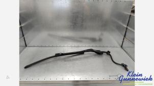 Gebruikte Ruitenwisserarm voor Mercedes GLE Prijs € 55,00 Margeregeling aangeboden door Klein Gunnewiek Autodemontage & Motorentechniek