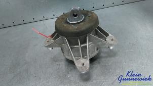 Gebruikte Motorsteun Mercedes GLE Prijs € 75,00 Margeregeling aangeboden door Klein Gunnewiek Autodemontage & Motorentechniek