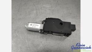 Gebruikte Schuifdak Motor Kia Niro Prijs € 75,00 Margeregeling aangeboden door Klein Gunnewiek Autodemontage & Motorentechniek