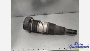 Gebruikte Mac Phersonpoot rechts-voor Audi E-Tron Prijs € 195,00 Margeregeling aangeboden door Klein Gunnewiek Autodemontage & Motorentechniek