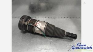 Gebruikte Mac Phersonpoot rechts-voor Audi E-Tron Prijs € 235,00 Margeregeling aangeboden door Klein Gunnewiek Autodemontage & Motorentechniek