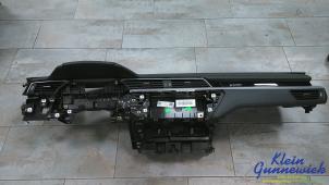 Gebruikte Dashboard Audi E-Tron Prijs € 850,00 Margeregeling aangeboden door Klein Gunnewiek Autodemontage & Motorentechniek