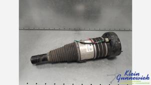 Gebruikte Mac Phersonpoot rechts-voor Audi E-Tron Prijs € 235,00 Margeregeling aangeboden door Klein Gunnewiek Autodemontage & Motorentechniek