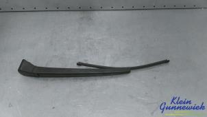 Gebruikte Ruitenwisserarm achter Volkswagen Caddy Prijs € 20,00 Margeregeling aangeboden door Klein Gunnewiek Autodemontage & Motorentechniek