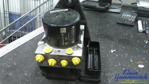 Gebruikte ABS Pomp Volkswagen Touran Prijs € 154,00 Margeregeling aangeboden door Klein Gunnewiek Autodemontage & Motorentechniek