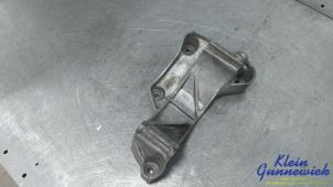 Gebruikte Dynamosteun onder Mercedes A-Klasse Prijs € 45,00 Margeregeling aangeboden door Klein Gunnewiek Autodemontage & Motorentechniek