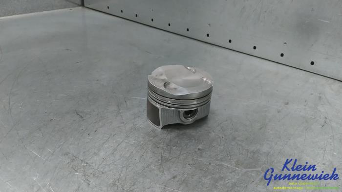 Gebruikte Zuiger Seat Ibiza Prijs € 69,00 Margeregeling aangeboden door Klein Gunnewiek Autodemontage & Motorentechniek