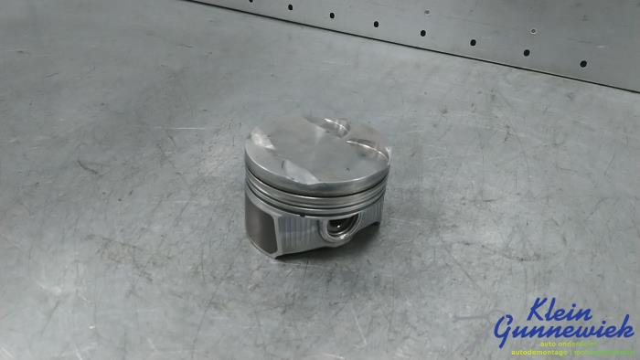 Gebruikte Zuiger Seat Ibiza Prijs € 69,00 Margeregeling aangeboden door Klein Gunnewiek Autodemontage & Motorentechniek