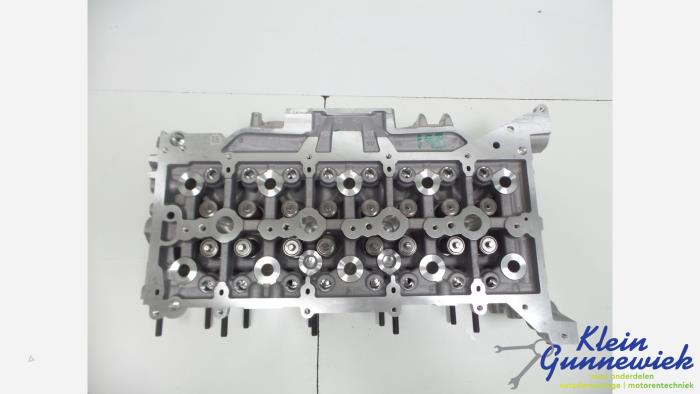 Cilinderkop van een Ford Transit 2015
