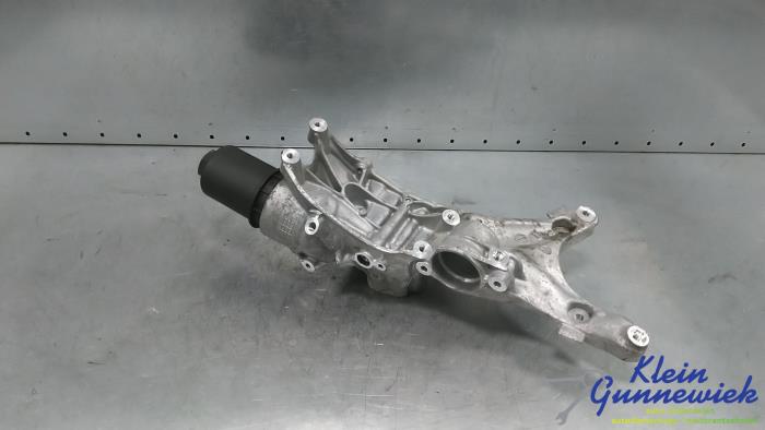 Gebruikte Oliefilterhuis Audi Q2 Prijs € 50,00 Margeregeling aangeboden door Klein Gunnewiek Autodemontage & Motorentechniek