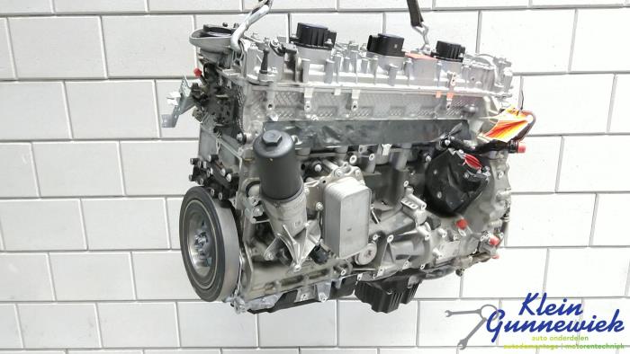 Motor van een Mercedes GLE 2019