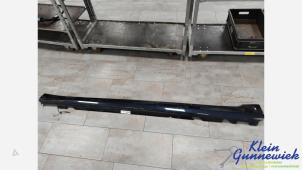 Gebruikte Sideskirt links BMW 7-Serie Prijs € 165,00 Margeregeling aangeboden door Klein Gunnewiek Autodemontage & Motorentechniek