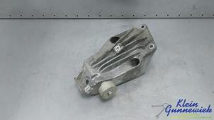 Gebruikte Motorsteun BMW 7-Serie Prijs € 35,00 Margeregeling aangeboden door Klein Gunnewiek Autodemontage & Motorentechniek