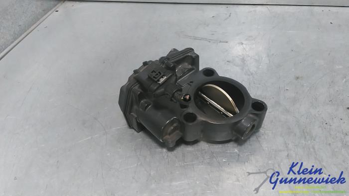 Gebruikte Gasklephuis BMW 7-Serie Prijs € 30,00 Margeregeling aangeboden door Klein Gunnewiek Autodemontage & Motorentechniek