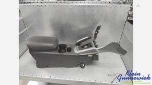 Gebruikte Armleuning Ford Focus Prijs € 95,00 Margeregeling aangeboden door Klein Gunnewiek Autodemontage & Motorentechniek