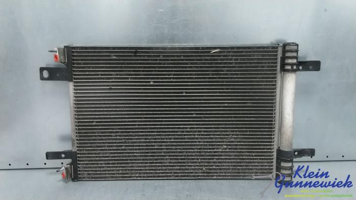 Gebruikte Airco Condensor Opel Vivaro Prijs € 45,00 Margeregeling aangeboden door Klein Gunnewiek Autodemontage & Motorentechniek